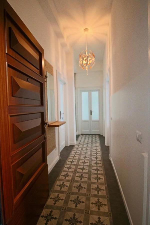 Lacaralele1 Milano Dış mekan fotoğraf