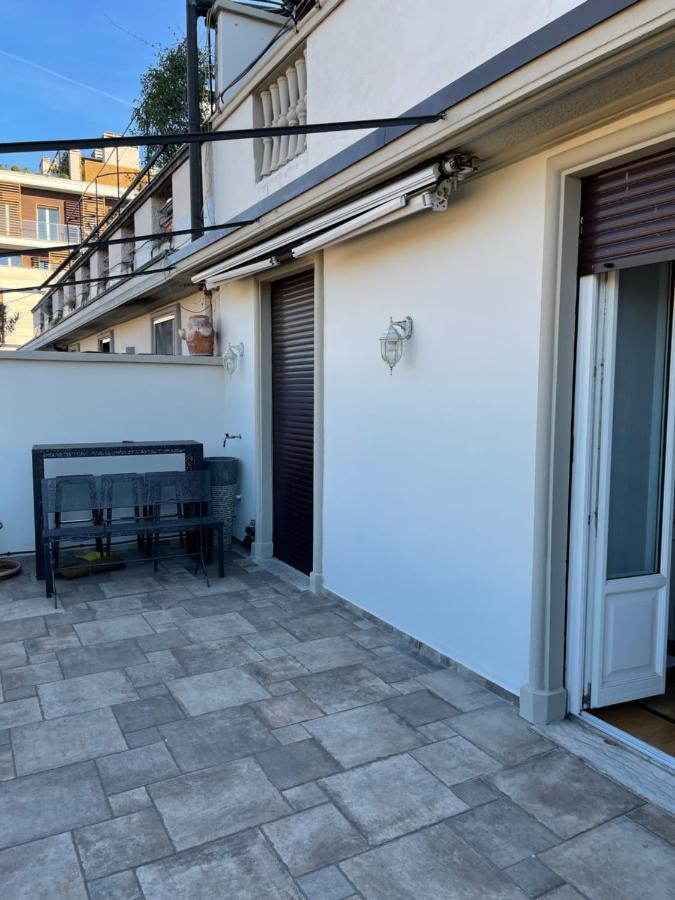 Lacaralele1 Milano Dış mekan fotoğraf
