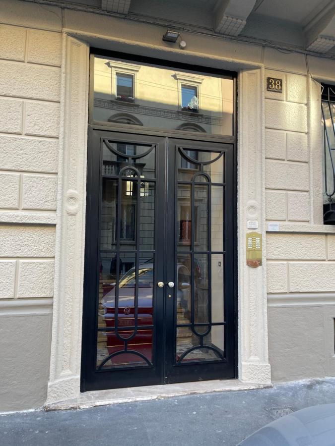 Lacaralele1 Milano Dış mekan fotoğraf